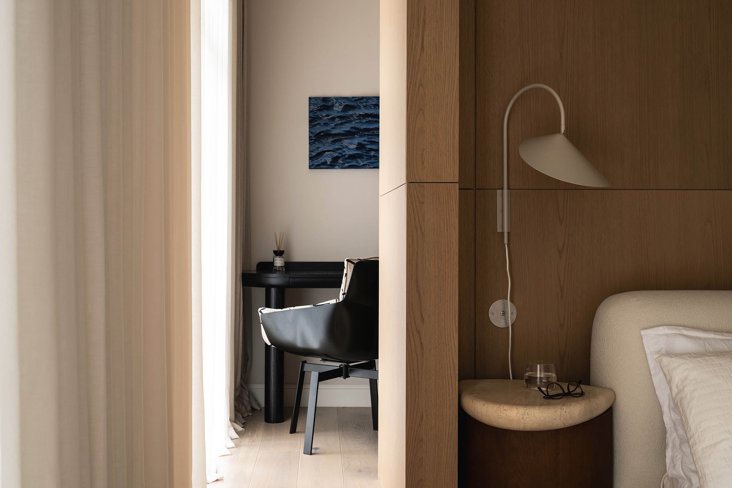 Home Décor & Decorative Objects